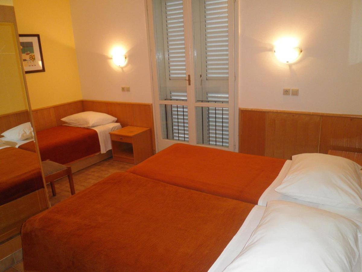 Hotel Zora Pavilions พรีมอชเตน ภายนอก รูปภาพ